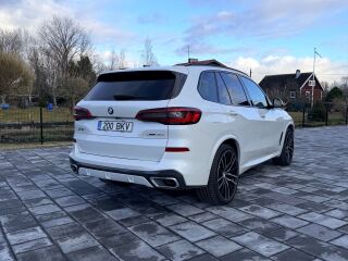 BMW X5 3.0 210кВ