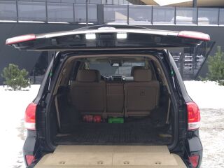 Toyota Land Cruiser 4.5 V8 210kW