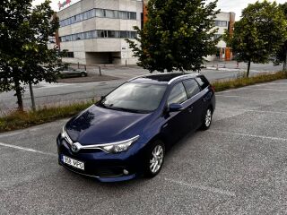 Toyota Auris 1.8 73кВ