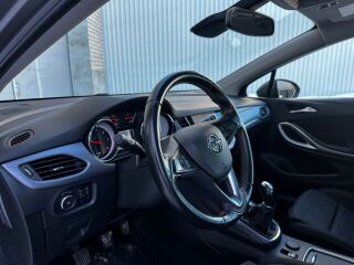 Opel Astra 1.6 81kW