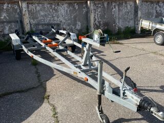 Flipper 630DC 2.6 V6 150hp 110kW