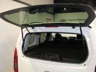 Toyota ProAce City City Verso Compact Electric Family 62kW