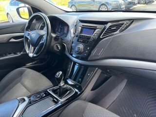 Hyundai i40 1.7 R4 100kW