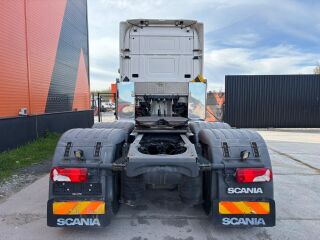 Scania R580 6x4 427кВ