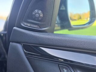 BMW X5 M50 3.0 280kW
