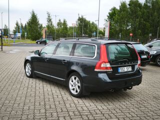 Volvo V70 MOMENTUM FACELIFT 2.0 133kW