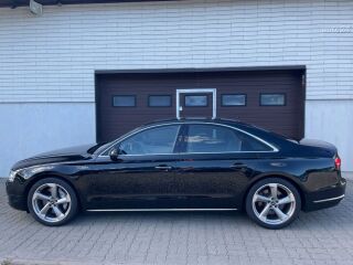 Audi A8 Quattro 4.2 V8 TDI 283kW
