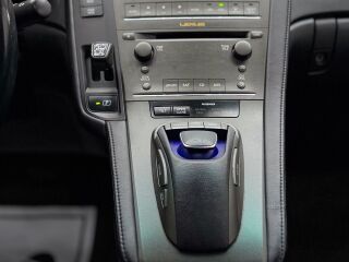 Lexus HS 250h 2.4 110kW