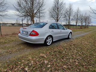 Mercedes-Benz E 220 Avandgarde 2.2 125kW