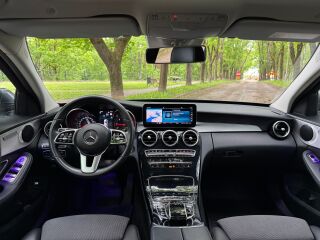 Mercedes-Benz C 220 2.0 143kW