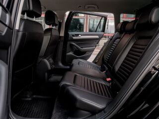 Volkswagen Passat R-Line 4Motion 2.0 140kW