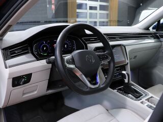 Volkswagen Passat Variant GTE 1.4 170кВ