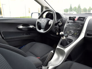 Toyota Auris Facelift 1.6 97kW