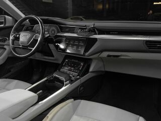 Audi e-tron 55 300kW