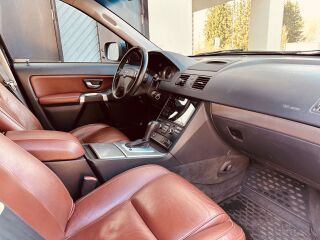 Volvo XC90 Facelift Summum AWD 2.4 D5 136kW