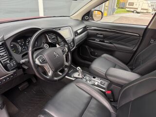 Mitsubishi Outlander Luxury Facelift 4WD Phev 2.0 149kW