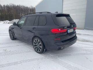 BMW X7 XDRIVE40D M-SPORTPAKETT 3.0 250кВ