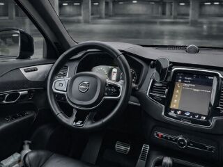Volvo XC90 AWD R-DESIGN 7 XENIUM INTELLI SAFE PRO B5 KE 2.0 173kW