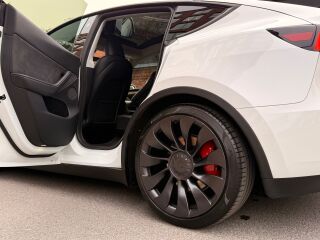 Tesla Model Y PERFORMANCE 393kW