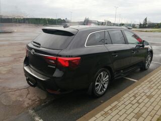 Toyota Avensis 2.0 112kW