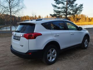 Toyota RAV4 2.2 110kW