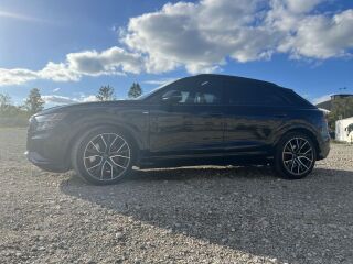 Audi Q8 S-line 3.0 210kW