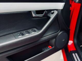 Audi S4 Cabriolet V8 RED 4.2 253kW