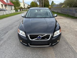 Volvo V70 R-Design 2.0 D3 120kW