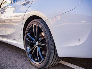 BMW 320 M-pakett shadowline 2.0 135кВ