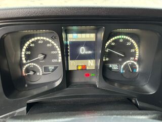Mercedes-Benz Antos 1832 4x2 235kW