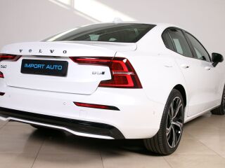 Volvo S60 AWD ULTIMATE DARK INTELLI SAFE PRO MY24 2.0 B5 KERS Mild Hybrid 184kW