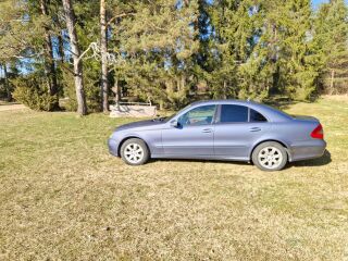 Mercedes-Benz E 220 2.1 125kW