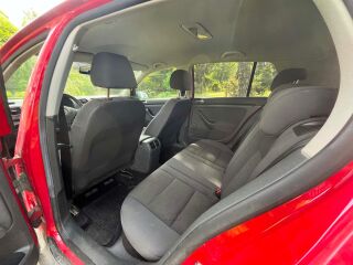 Volkswagen Golf 1.6 75kW