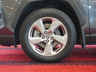 Toyota RAV4 Luxury Plus 2.5 131kW
