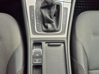 Volkswagen Golf 1.6 77kW