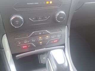 Ford S-MAX TITANIUM 2.0 132kW