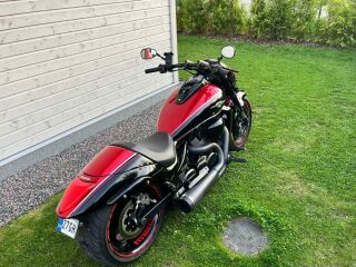 Suzuki VZR 1800 B O S S edition Black/Red 92kW