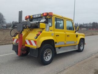 Land Rover Defender 110 2.5 90kW