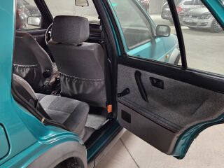 Volkswagen Golf Country 1.8 72kW