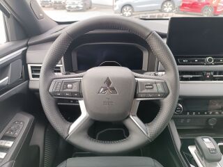 Mitsubishi Outlander Instyle 4WD 2.4 PHEV 225kW