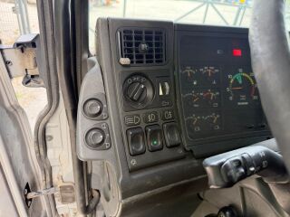 Scania 114 8x2