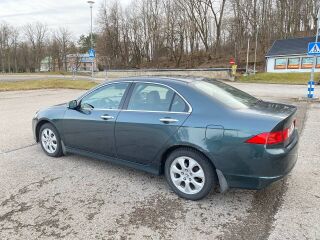 Honda Accord 2.0 114kW