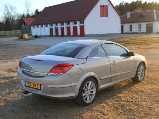 Opel Astra TwinTop COSMO Sportkakett 1.9 CDTI 110кВ