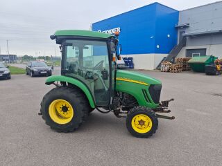John Deere 3720