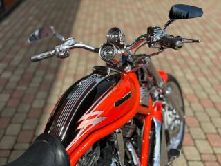 Harley-Davidson VRSCSE Screamin' Eagle CVO V-Rod V2 Revolution 92kW