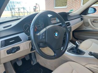 BMW 325 3.0 R6 145кВ