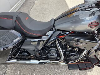 Harley-Davidson Road Glide CVO 121 86kW