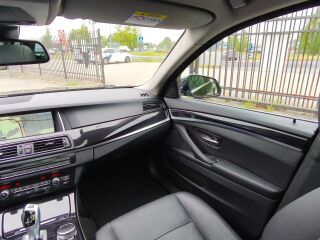 BMW 530 Touring X-DRIVE 3.0 190kW