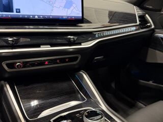 BMW X6 xDrive30d MHEV M-Sportpakett 3.0 D 210кВ