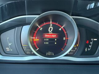 Volvo V60 Momentum Facelift EU6 2.0 R4 D4 TDI 140kW